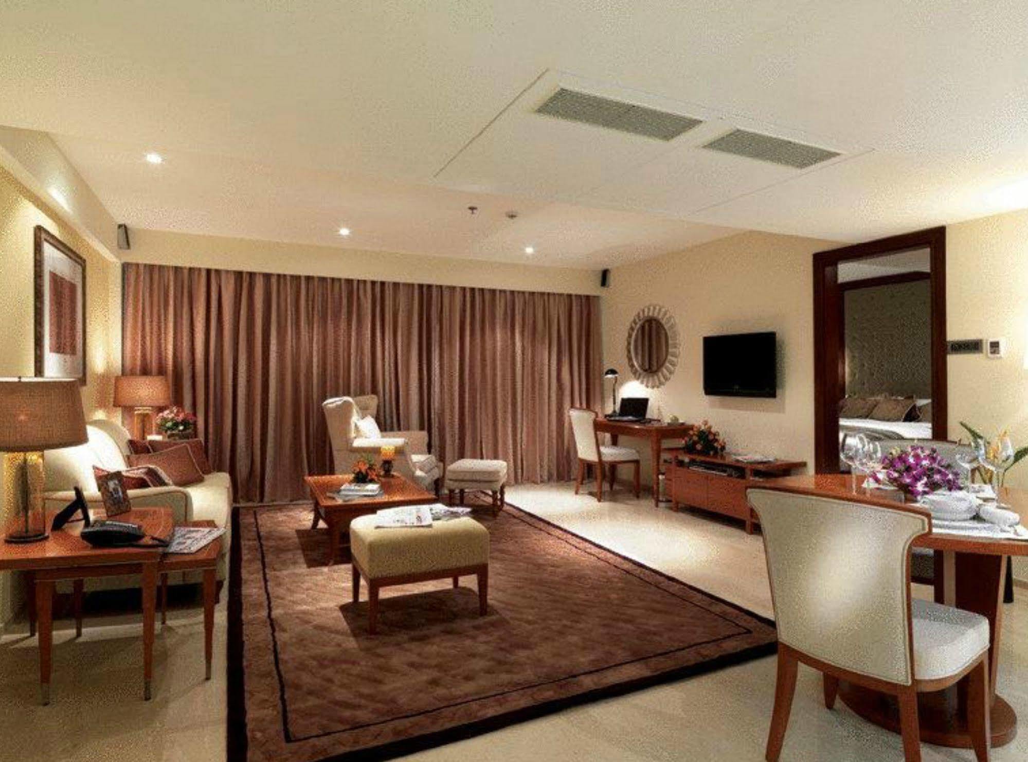 Z Luxury Residences Mumbai Exterior photo